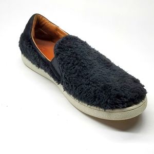 UGG Ricci Black Fuzzy Fur Slip-on Sneakers 7 EUC
